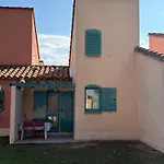 Ośrodek wypoczynkowy Vacargeles Casa Les Muriers Et Les Chenes Verts Calme Clim Wifi Animations Piscine Mini Golf *