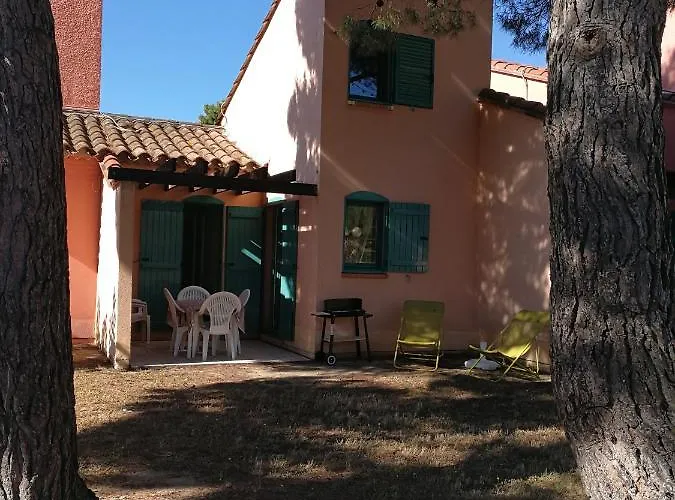 Semesteranläggning (resort) Vacargeles Casa Les Muriers Et Les Chenes Verts Calme Clim Wifi Animations Piscine Mini Golf *